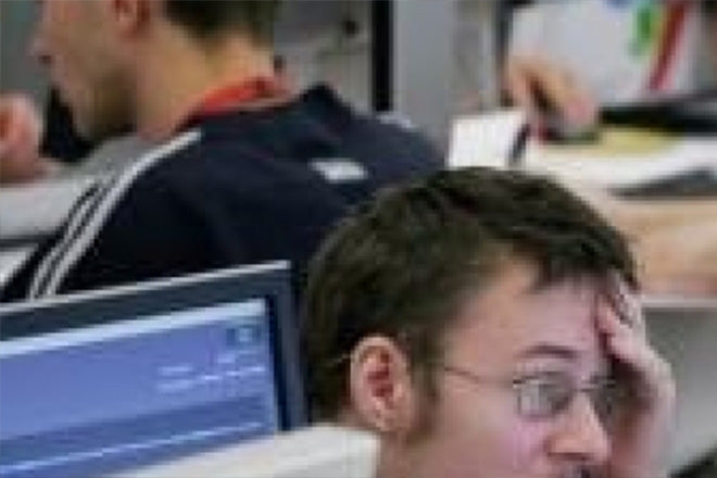 The #1 and #2 distractions in the workplace – other people talking